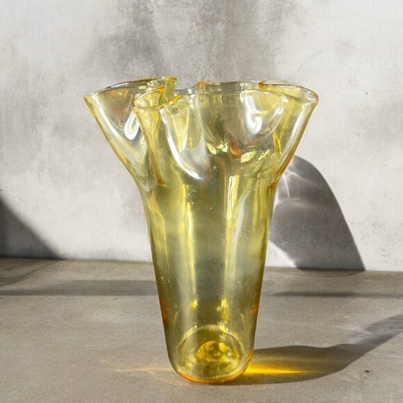 Mid Century Amber Art Glass Vase With Ruffled Top Edges Hand Blown Glass Decor - Picture 1 of 16